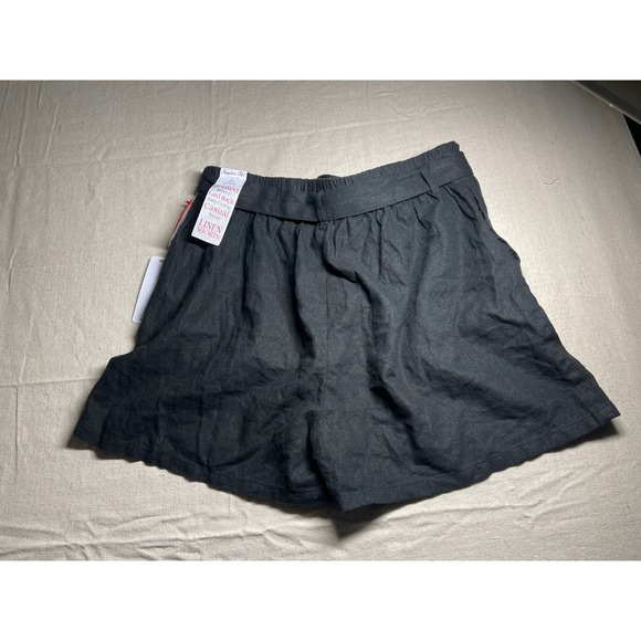 Sapphire Red Black Linen Blend Relaxed Fit Paperbag Waist Shorts  Size Medium - Picture 2 of 13